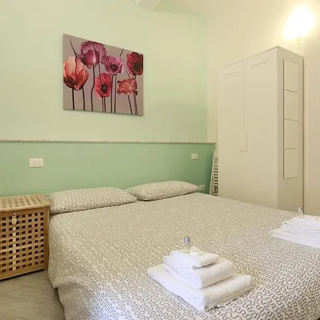 Santa Monaca 23 - Sweet Dreams In *