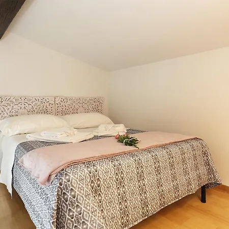 Santa Monaca 23 - Sweet Dreams In Florence